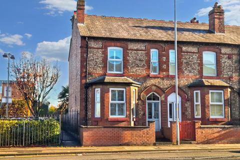 3 bedroom end of terrace house to rent, Manchester Road, Altrincham