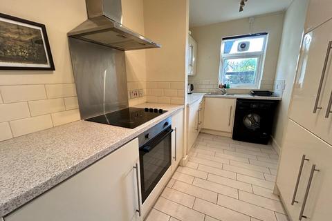 2 bedroom flat for sale, The Beeches, Manchester