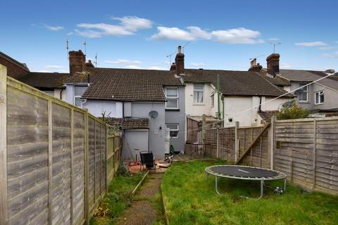 3 bedroom terraced house for sale, East Street, Ashford