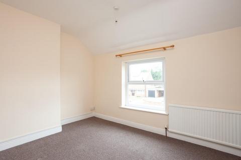 3 bedroom end of terrace house to rent, Station Cottages, Raskelf Road, Easingwold