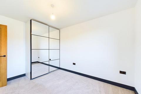 1 bedroom apartment to rent, 8 Five Rise Apartments, Ferncliffe Road, Bingley