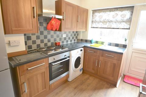 4 bedroom detached house to rent, Swenson Avenue, Nottingham NG7