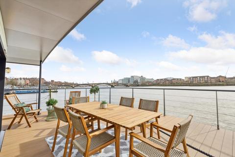 2 bedroom flat to rent, Cheyne Walk, Chelsea, London, SW10