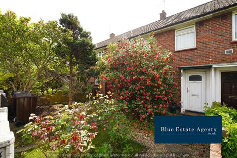 3 bedroom terraced house to rent, Brabazon Road, Hounslow, TW5