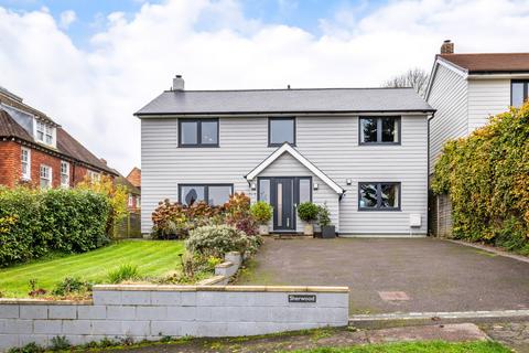 4 bedroom detached house for sale, Bellhurst Road, Robertsbridge, East Sussex, TN32