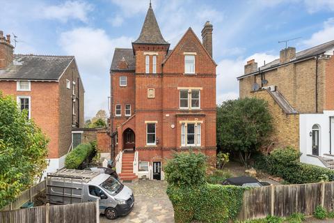 1 bedroom flat for sale, Crooked Billet, London, SW19