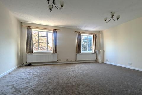 3 bedroom flat to rent, Chandler's Ford   Hursley Road   UNFURNISHED