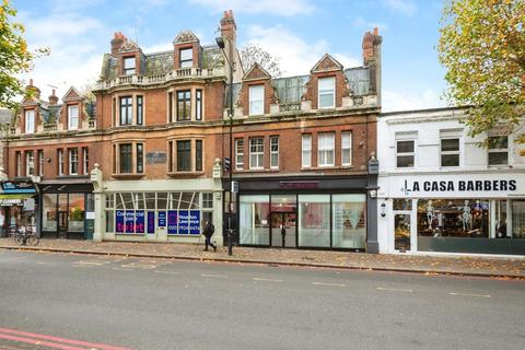 1 bedroom apartment for sale, Upper Richmond Road, London SW15