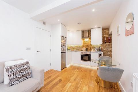 1 bedroom apartment for sale, Upper Richmond Road, London SW15