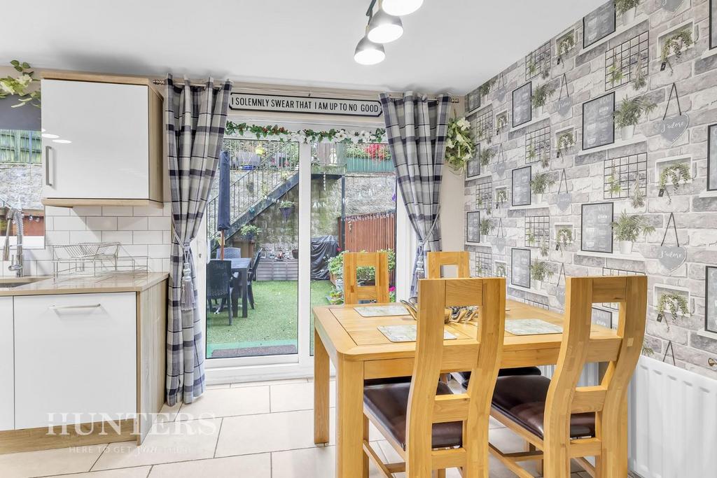 Dining kitchen