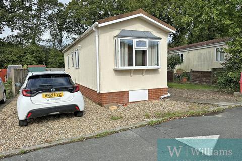 2 bedroom park home for sale, Folly Lane, East Cowes