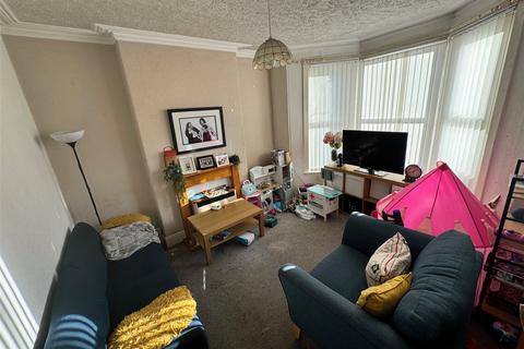 2 bedroom end of terrace house for sale, Mill Road, Ely, Cardiff, CF5