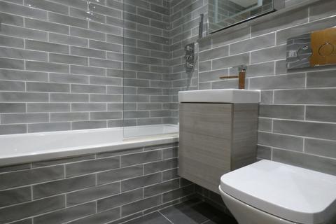 2 bedroom flat to rent, Sidney Street, Whaitechapel, E1