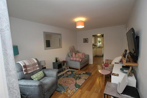 6 Yew Close, Bolton, BL3 4DP