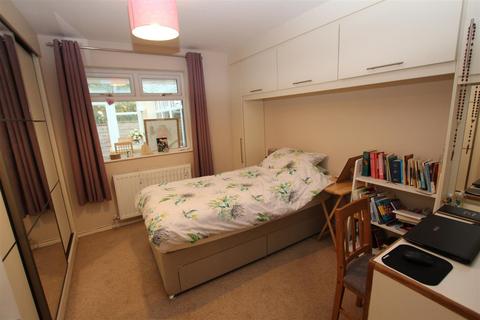6 Yew Close, Bolton, BL3 4DP