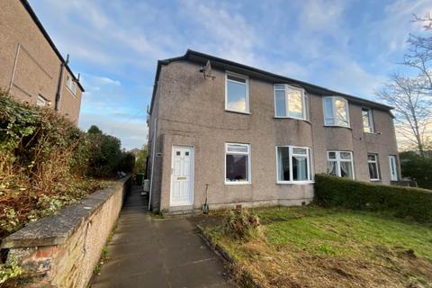 3 bedroom flat to rent, Kingsacre Road, Glasgow G44