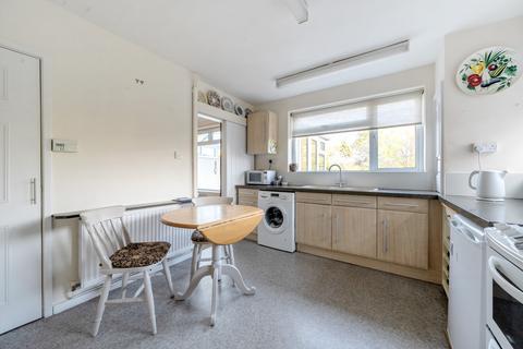 77 Leeside, Barnet, EN5 2PE
