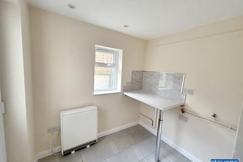 2 bedroom terraced house to rent, Gowmans Terrace, North Tawton, Devon