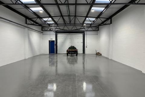 Warehouse to rent, Milton Keynes MK14