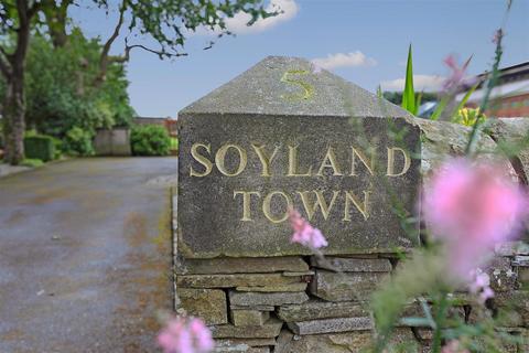 4 bedroom detached house for sale, 5, Soyland Town Road, Soyland, Ripponden, HX6 4NB