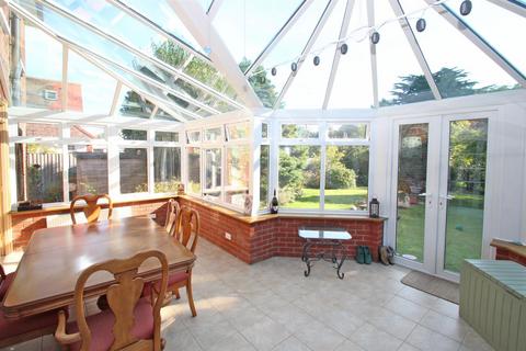 4 bedroom detached house for sale, Palmers Road, Wootton Bridge, Ryde