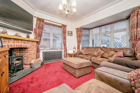 4 bedroom semi-detached house for sale, Arnold Road, Clacton-on-Sea CO15