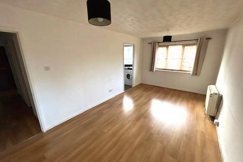 1 bedroom flat for sale, Hutchins Close, Hornchurch RM12