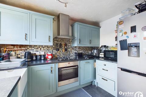 2 bedroom property for sale, Highfield, Watford, WD19