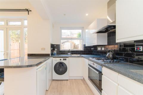 2 bedroom flat for sale, Audley Road, Hendon, London