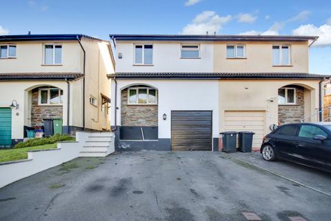 3 bedroom semi-detached house for sale, Woodland Close, Barnstaple EX32