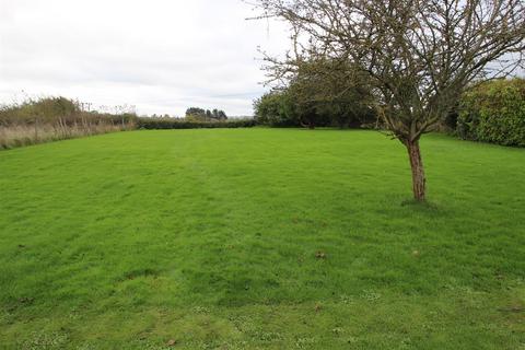 3 bedroom detached bungalow for sale, Holmfield Avenue, Thorley, Yarmouth