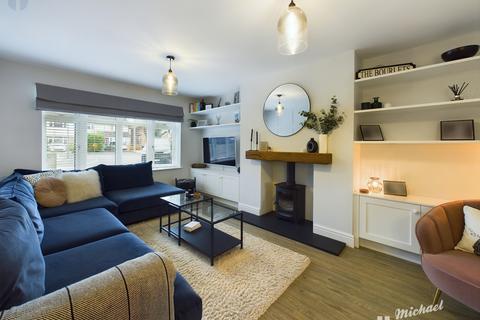 12 Hulbert End, Aylesbury, HP21 9DF
