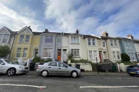 6 bedroom terraced house to rent, Brading Road, Brighton, East Sussex