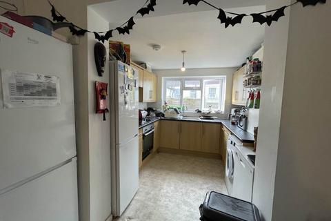 6 bedroom terraced house to rent, Brading Road, Brighton, East Sussex