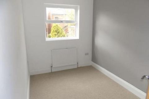 3 bedroom terraced house to rent, Warner Road, Hillsborough, Sheffield