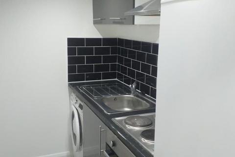 1 bedroom terraced house to rent, leeds LS11