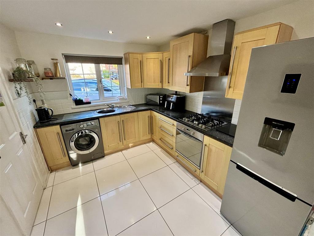 Open Plan Kitchen and Dining Room