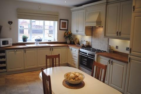 3 bedroom detached house to rent, Newcastle upon Tyne, Hexham Road, Throckley, NE15