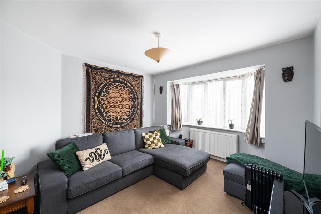 3 Lyndhurst Road internals-7.jpg