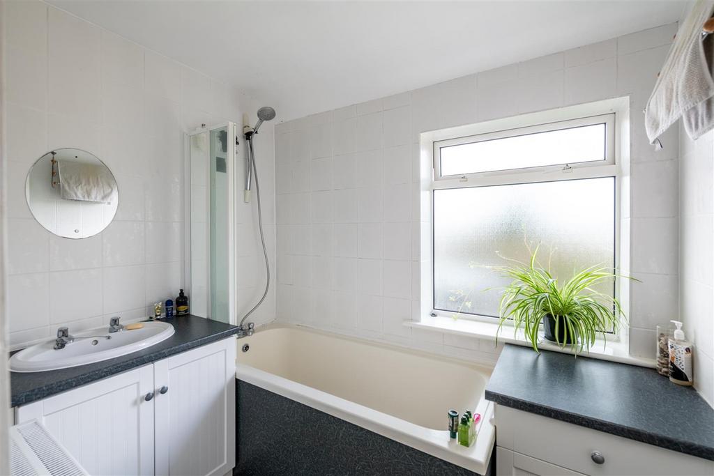 3 Lyndhurst Road internals-4.jpg