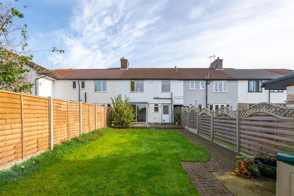 3 Lyndhurst Road externals-3.jpg
