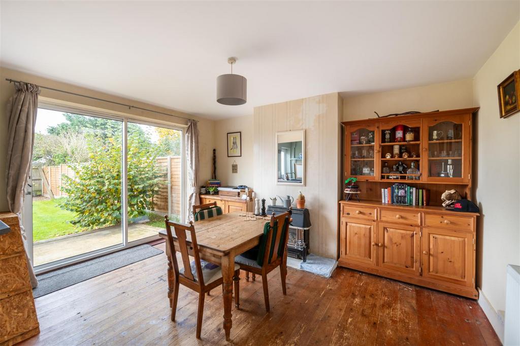 3 Lyndhurst Road internals-9.jpg