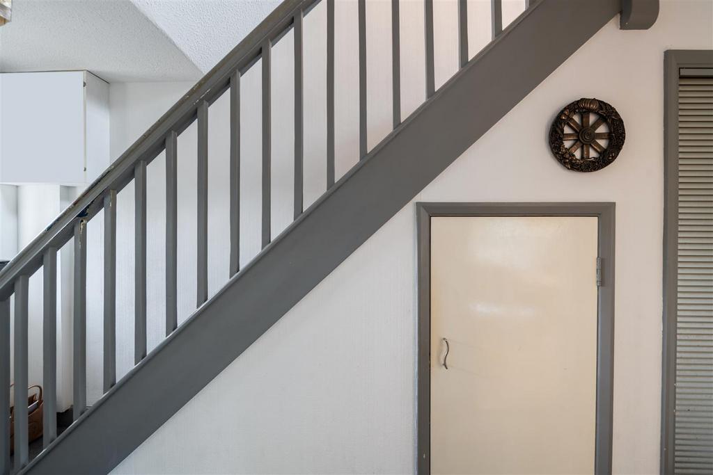3 Lyndhurst Road internals-8.jpg