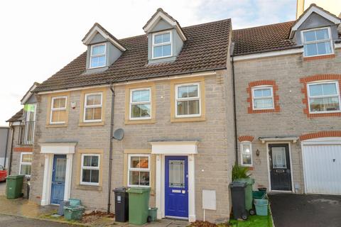 3 bedroom terraced house to rent, Dragonfly Close, Bristol BS15