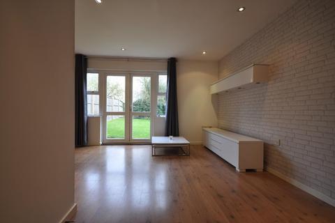 1 bedroom flat to rent, Farthing Close, Watford WD18