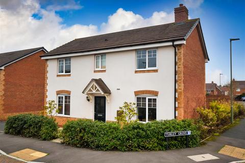 4 bedroom detached house for sale, 21 Watts Drive, Shifnal, TF11 8FQ