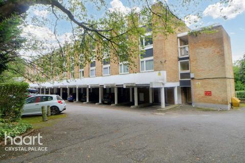 2 bedroom flat for sale, Beulah Hill, London