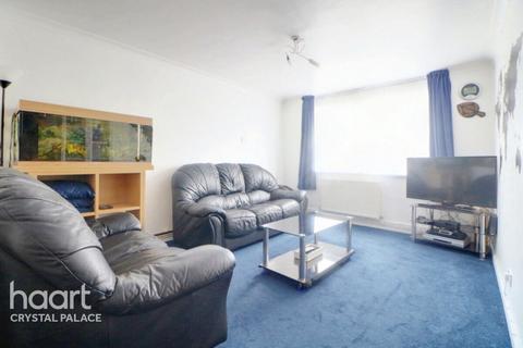 2 bedroom flat for sale, Beulah Hill, London