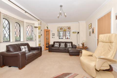 3 bedroom end of terrace house for sale, Fitzwalters Meadow, Canterbury, Kent