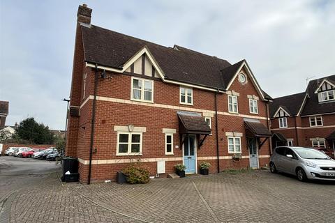 3 bedroom end of terrace house for sale, Maud Heath Court, Central Chippenham SN15